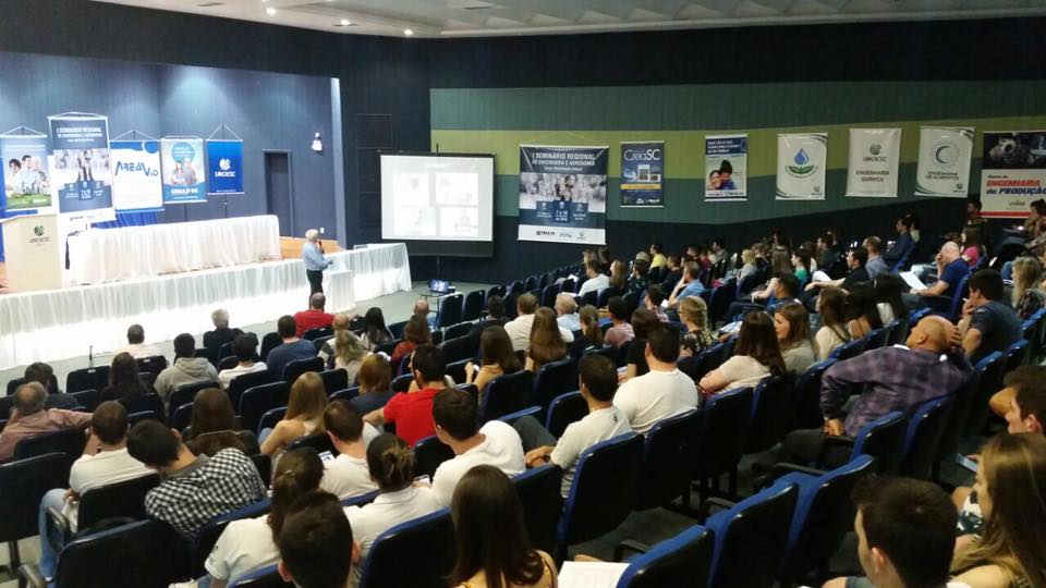 1º Seminário Regional de Engenharia e Agronomia reuniu cerca de 200 pessoas para discutir mobilidade urbana regional